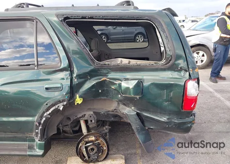 2001 Toyota 4Runner Sr5 V6 z USA, uszkodzony, nr VIN JT3GN86R210200422